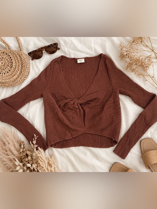Abercrombie & Fitch Tops - Abercrombie & Fitch Ribbed Twist Front Long Sleeve Top - Brown
